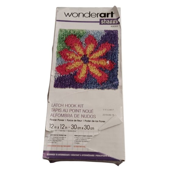 Wonderart Latch Hook Kit Shaggy Bright Colors Flower Power Retro WW124817 12x12" - Picture 4 of 4